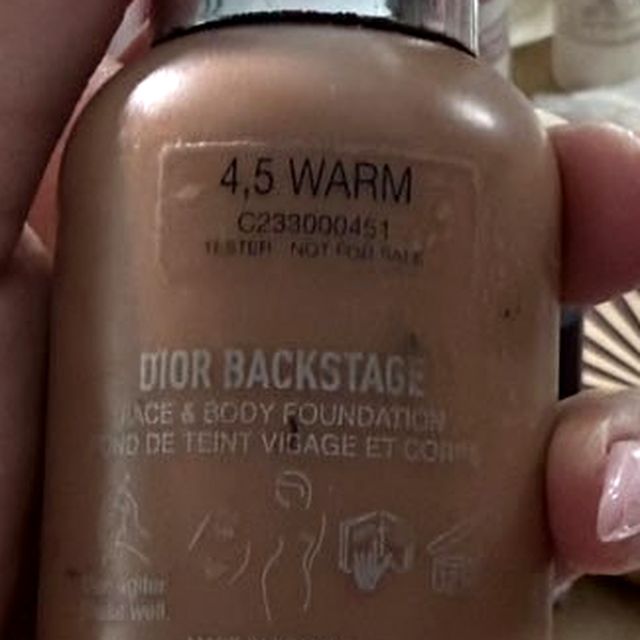 Dior Backstage Face & Body Foundation, shade 4,5 Warm, 50ml bottle from the kit